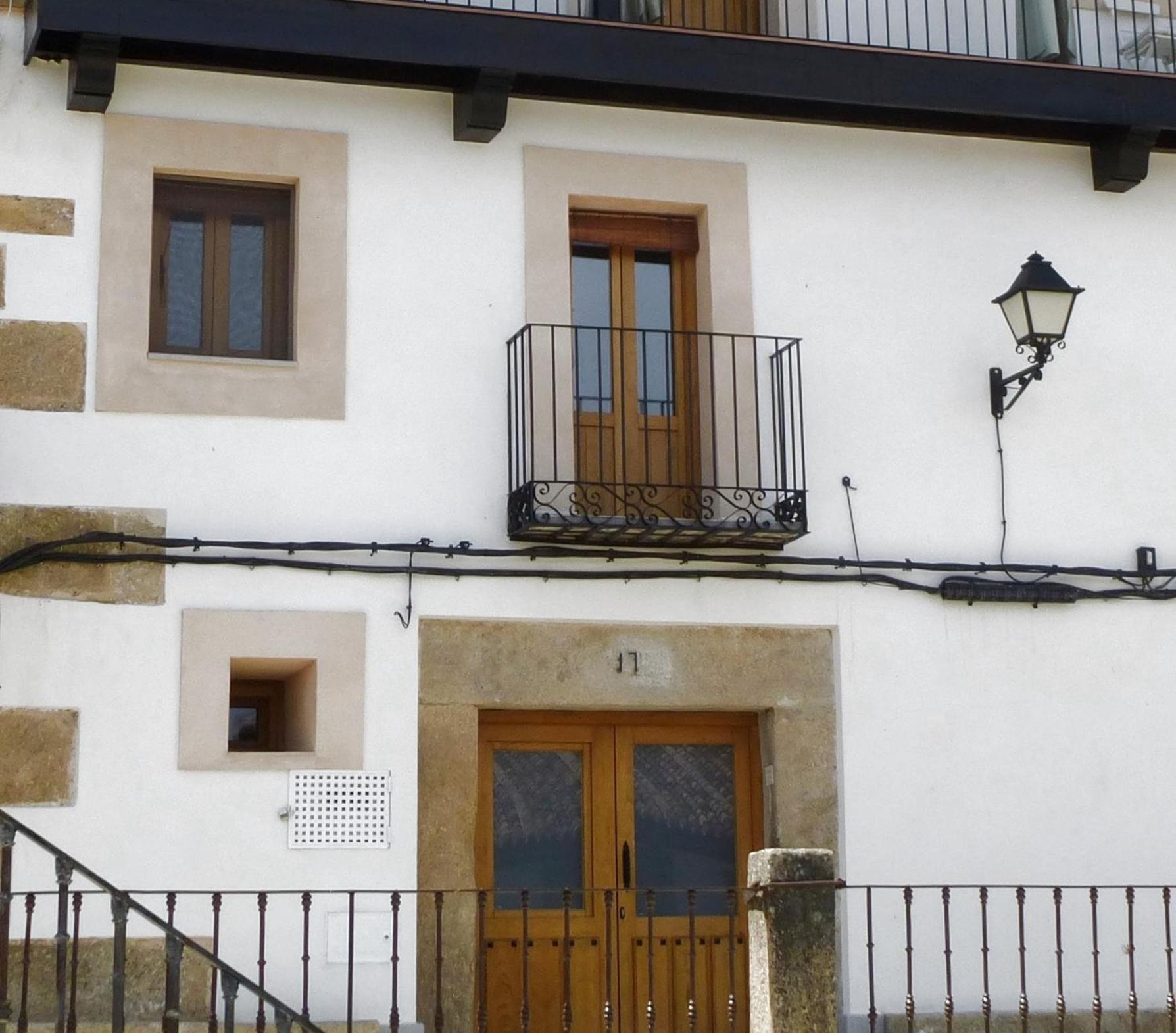 Apartamentos Rurales Entre Fuentes Куакос де Юсте Екстериор снимка